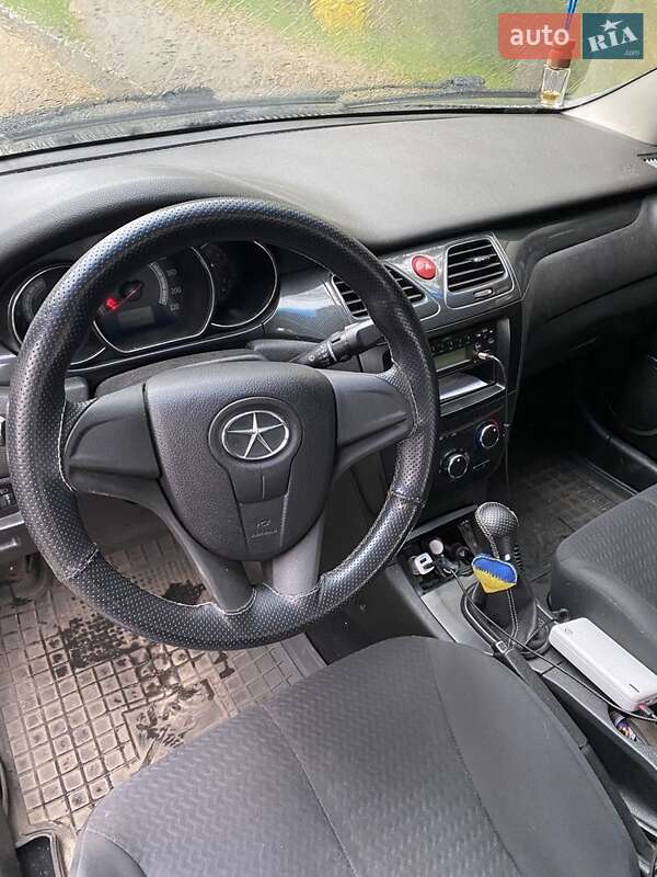 Седан JAC J5 2014 в Обухове