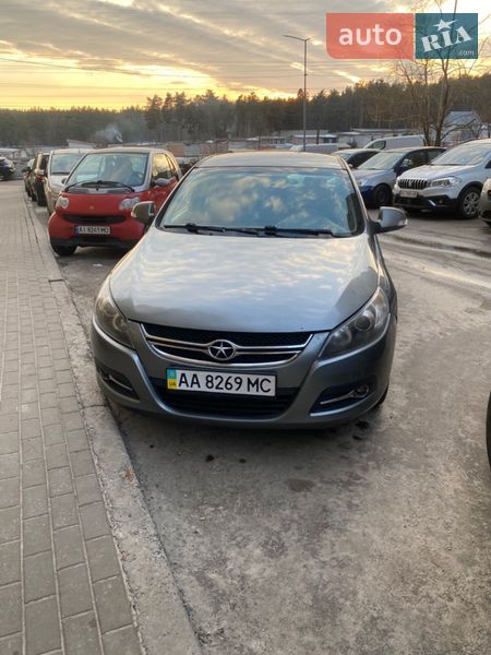 Седан JAC J5 2013 в Вышгороде