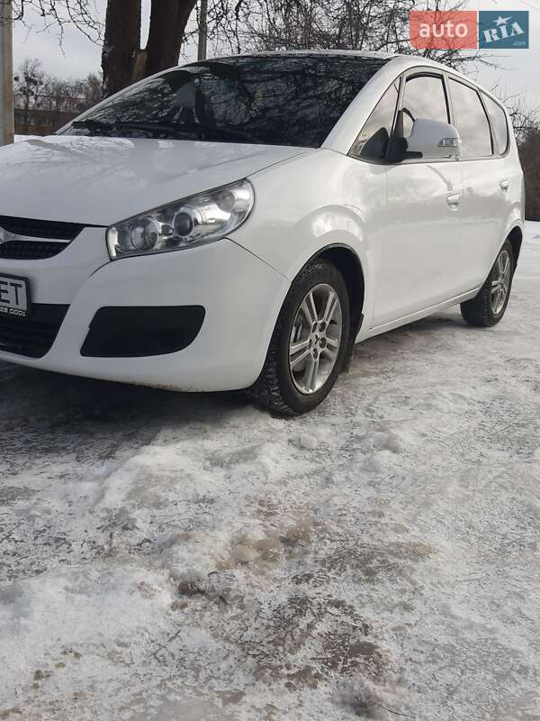 Микровэн JAC J6 2013 в Прилуках