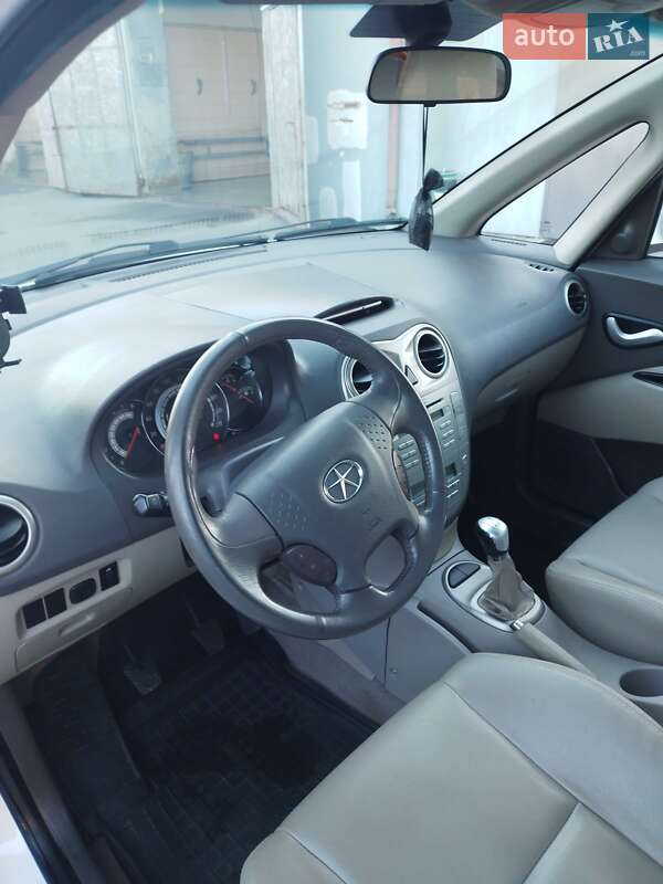 Микровэн JAC J6 2014 в Полтаве