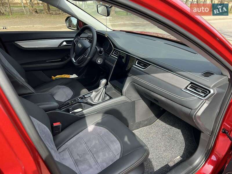 Позашляховик / Кросовер JAC J7 2021 в Кропивницькому