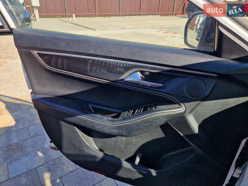 Ліфтбек JAC J7 2021 в Львові