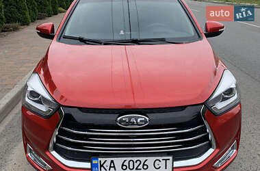 Внедорожник / Кроссовер JAC JS2 2021 в 