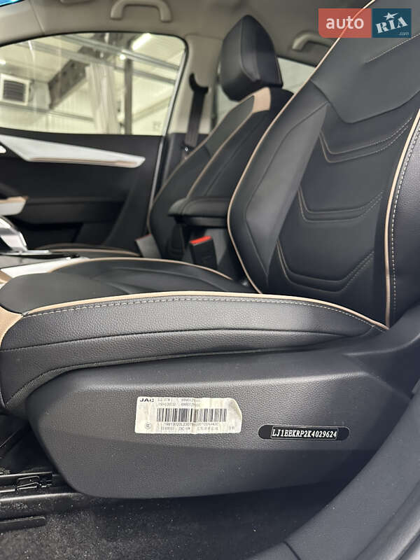 Внедорожник / Кроссовер JAC M1 2019 в Днепре