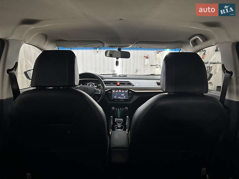 Внедорожник / Кроссовер JAC M1 2019 в Днепре
