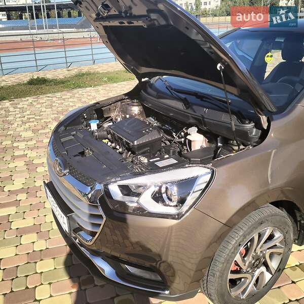 Внедорожник / Кроссовер JAC S2 2019 в Днепре фото 4 Внедорожник / Кроссовер JAC S2 2019 в Днепре