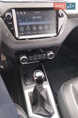 Внедорожник / Кроссовер JAC S2 2020 в 