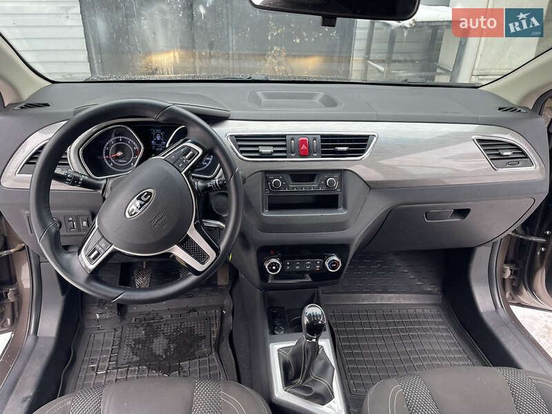 Хэтчбек JAC S2 2018 в Киеве