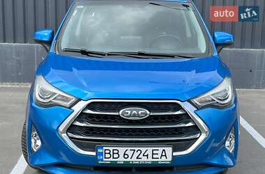 Хэтчбек JAC S3 2018 в 