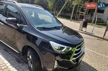 Позашляховик / Кросовер JAC S3 2021 в 