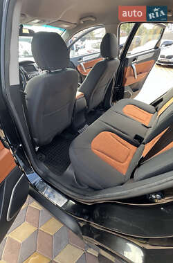 Внедорожник / Кроссовер JAC S5 2014 в 