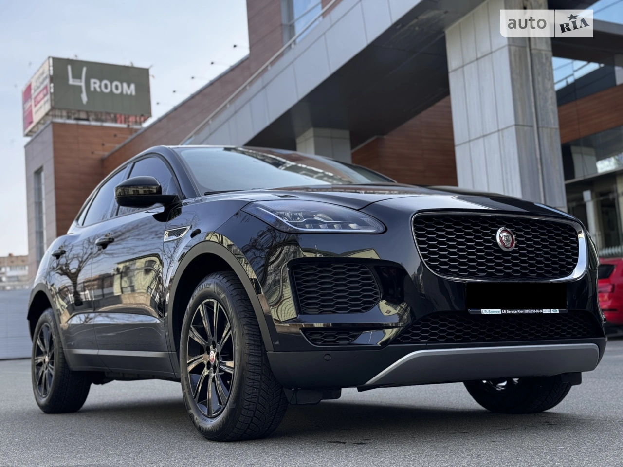 2019 Jaguar E-Pace - мініатюра 36