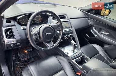 Внедорожник / Кроссовер Jaguar E-Pace 2019 в 