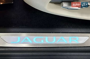 Внедорожник / Кроссовер Jaguar E-Pace 2021 в 