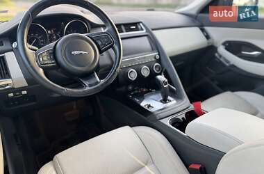 Позашляховик / Кросовер Jaguar E-Pace 2018 в 