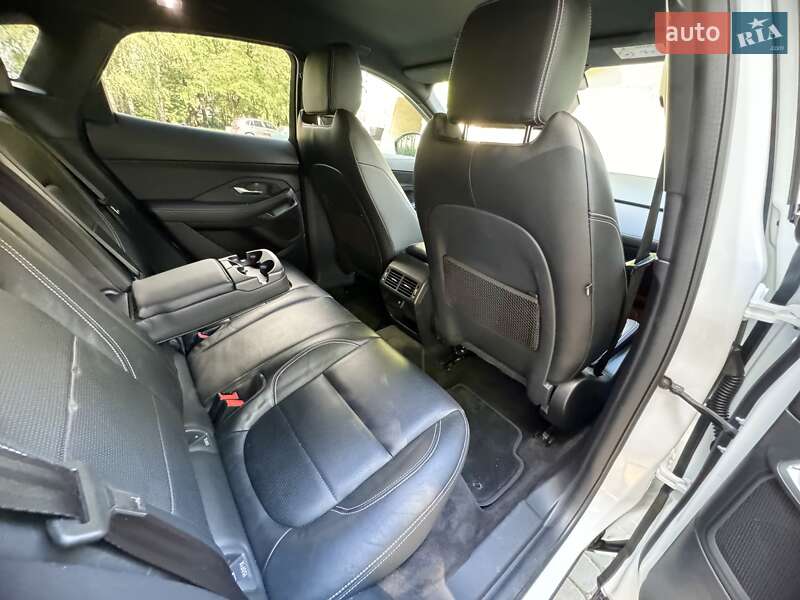Внедорожник / Кроссовер Jaguar E-Pace 2020 в Черновцах