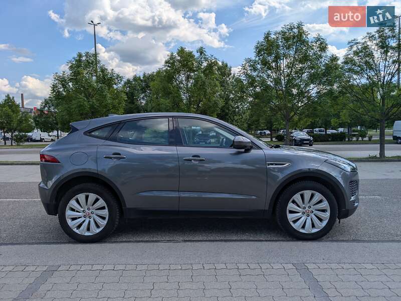 Внедорожник / Кроссовер Jaguar E-Pace 2018 в Киеве