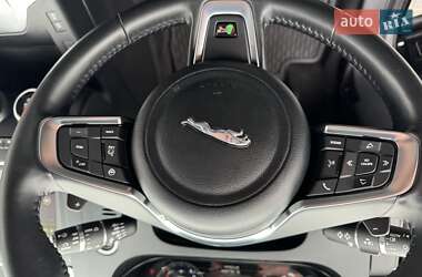 Внедорожник / Кроссовер Jaguar E-Pace 2019 в 