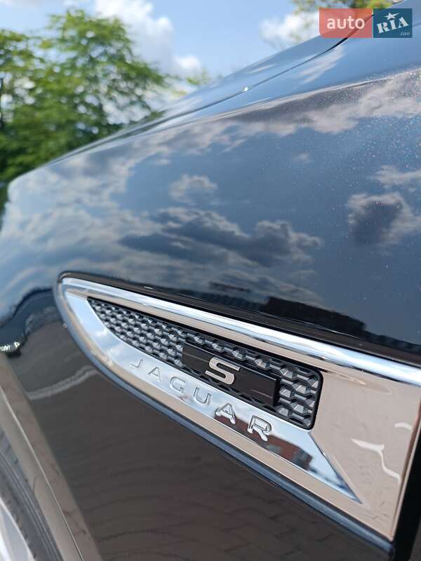 Позашляховик / Кросовер Jaguar E-Pace 2018 в Одесі