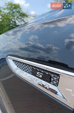 Внедорожник / Кроссовер Jaguar E-Pace 2018 в 