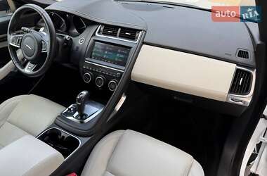 Позашляховик / Кросовер Jaguar E-Pace 2019 в 