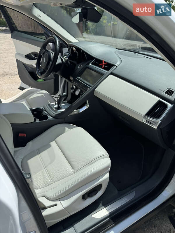 Внедорожник / Кроссовер Jaguar E-Pace 2018 в Хмельницком