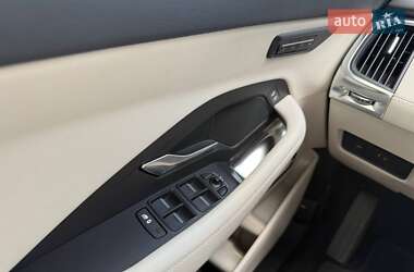 Внедорожник / Кроссовер Jaguar E-Pace 2021 в 