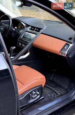 Внедорожник / Кроссовер Jaguar E-Pace 2020 в 