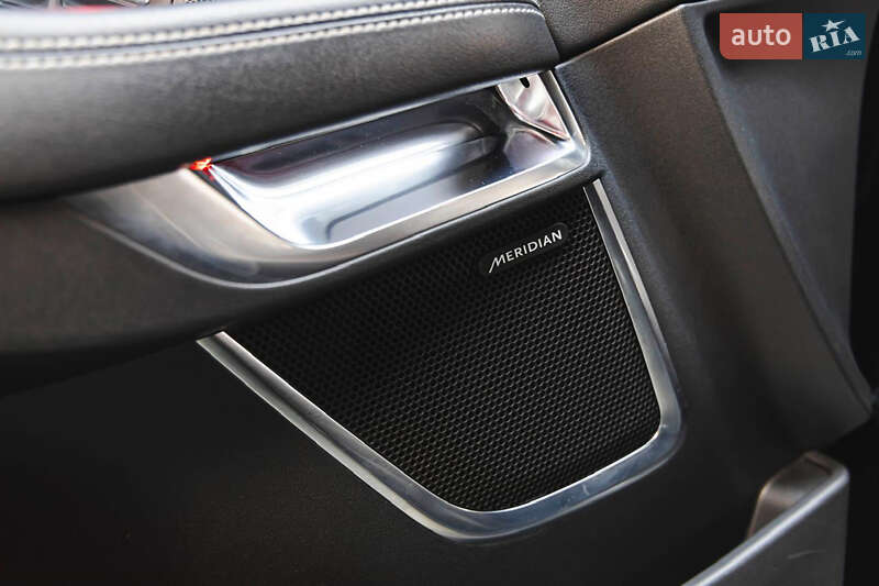 Внедорожник / Кроссовер Jaguar E-Pace 2018 в Одессе