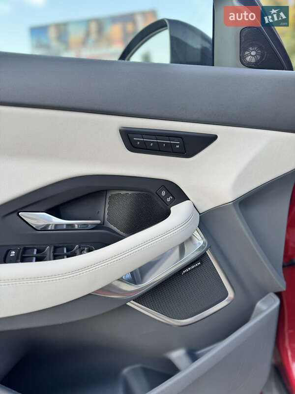 Позашляховик / Кросовер Jaguar E-Pace 2018 в Києві фото 15 Позашляховик / Кросовер Jaguar E-Pace 2018 в Києві