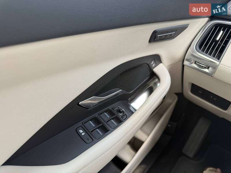 Позашляховик / Кросовер Jaguar E-Pace 2021 в Черкасах