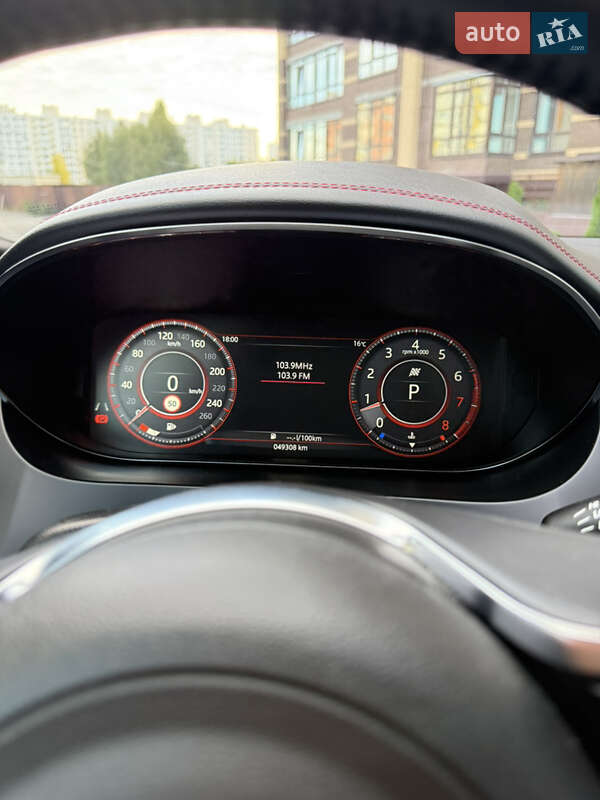 Позашляховик / Кросовер Jaguar E-Pace 2019 в Києві