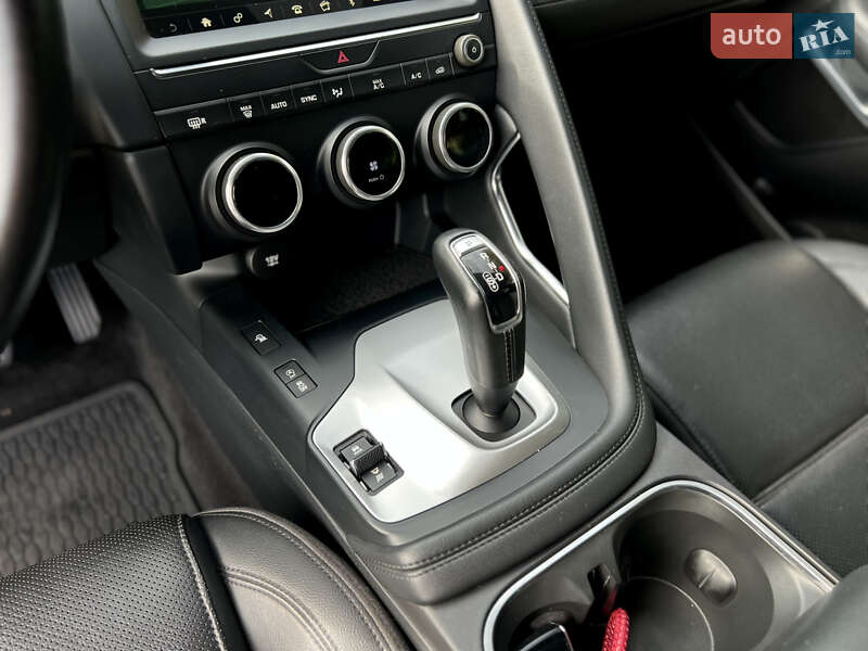 Внедорожник / Кроссовер Jaguar E-Pace 2018 в Одессе