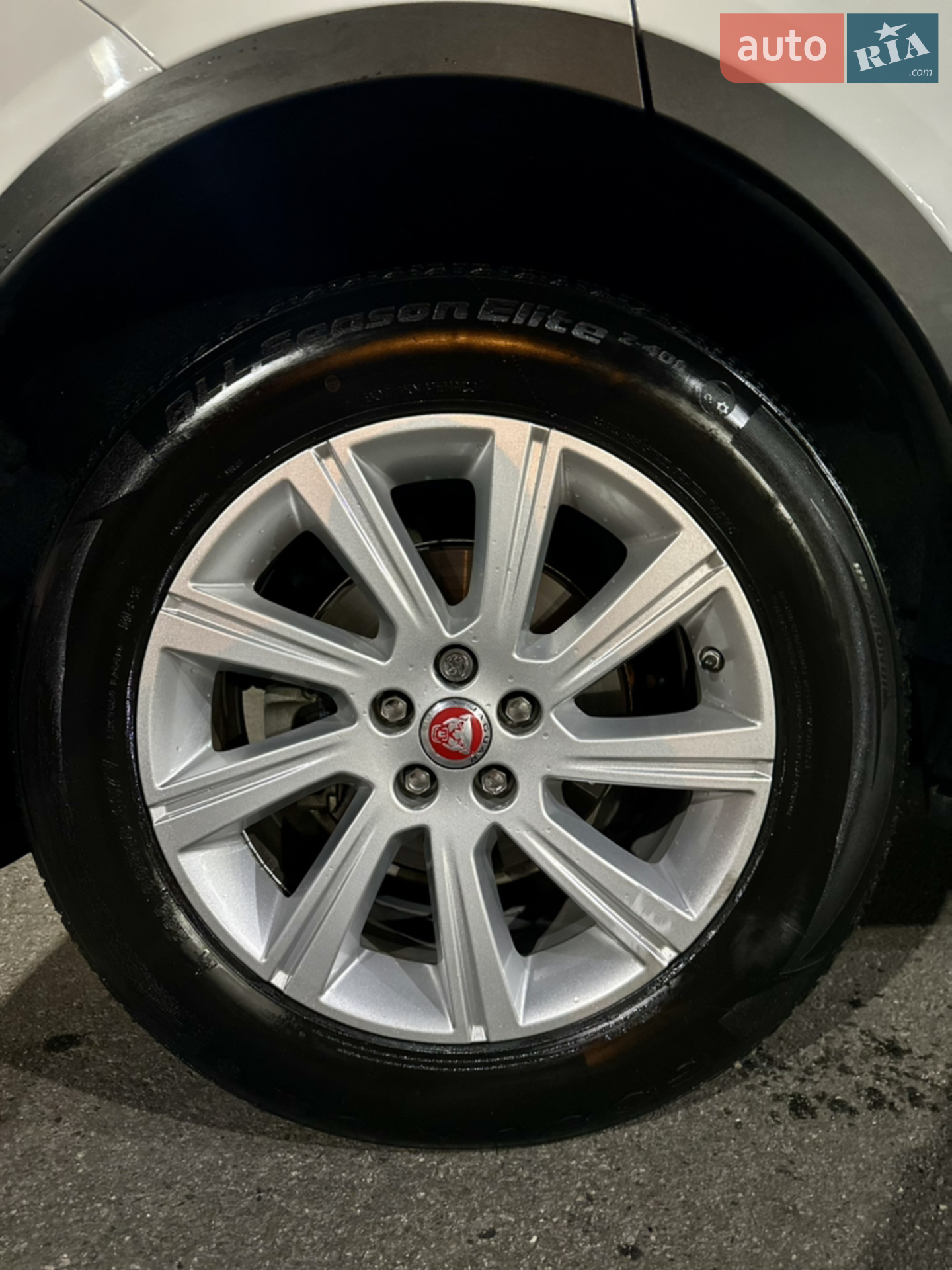 2019 Jaguar E-Pace - мініатюра 30
