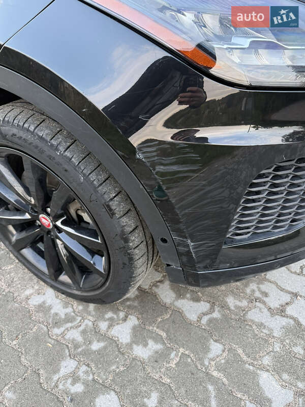 Позашляховик / Кросовер Jaguar E-Pace 2019 в Львові