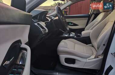 Позашляховик / Кросовер Jaguar E-Pace 2019 в 