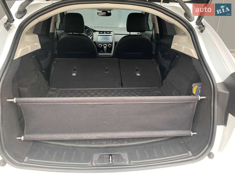 Внедорожник / Кроссовер Jaguar E-Pace 2018 в Киеве фото 25 Внедорожник / Кроссовер Jaguar E-Pace 2018 в Киеве