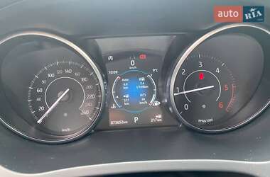 Позашляховик / Кросовер Jaguar E-Pace 2018 в 