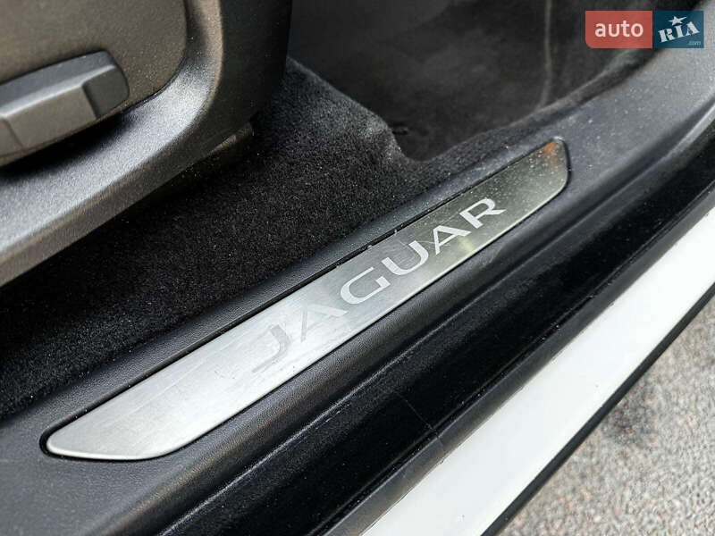 Позашляховик / Кросовер Jaguar E-Pace 2019 в Києві фото 32 Позашляховик / Кросовер Jaguar E-Pace 2019 в Києві
