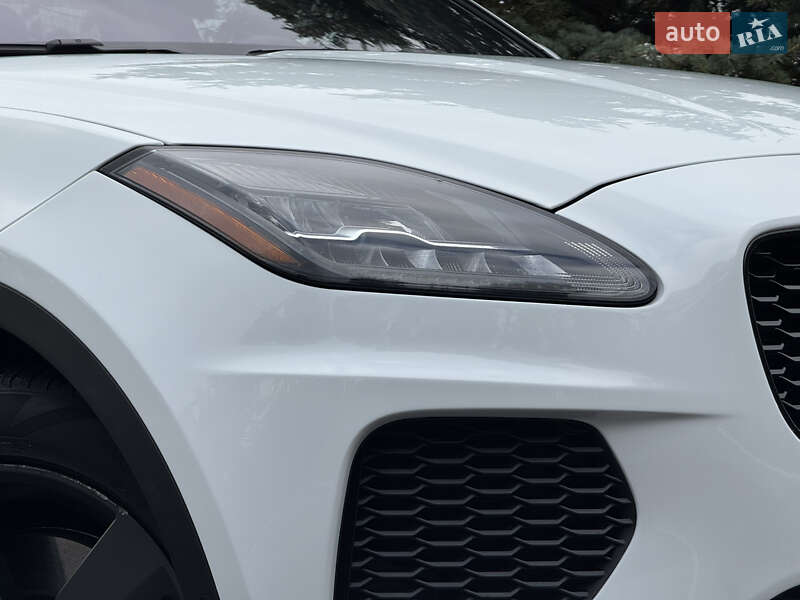 Позашляховик / Кросовер Jaguar E-Pace 2019 в Києві