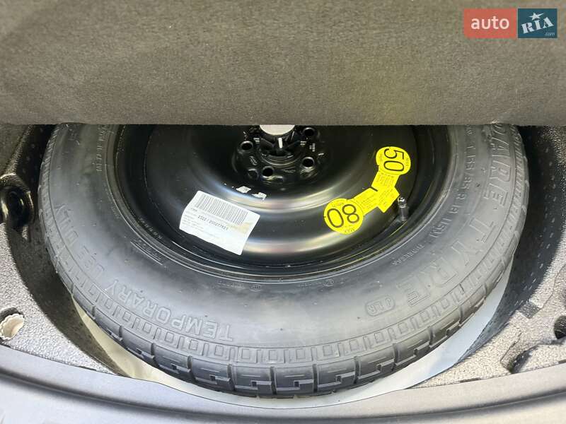 Позашляховик / Кросовер Jaguar E-Pace 2020 в Чернівцях