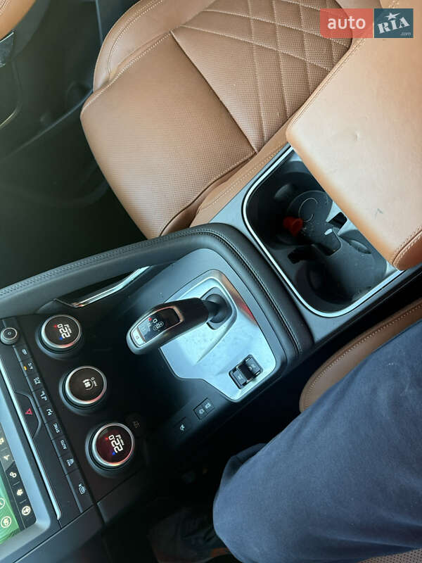 Внедорожник / Кроссовер Jaguar E-Pace 2020 в Тернополе фото 43 Внедорожник / Кроссовер Jaguar E-Pace 2020 в Тернополе