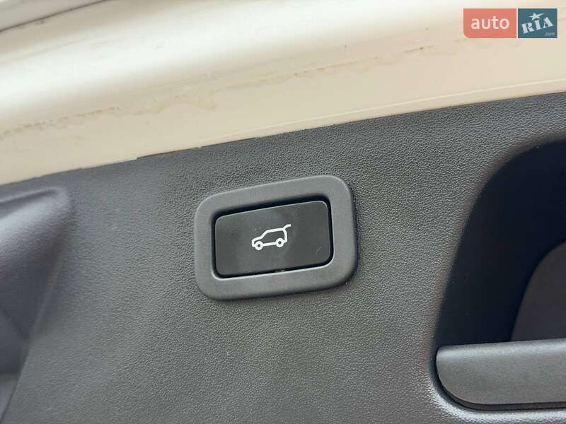 Позашляховик / Кросовер Jaguar E-Pace 2018 в Кривому Розі