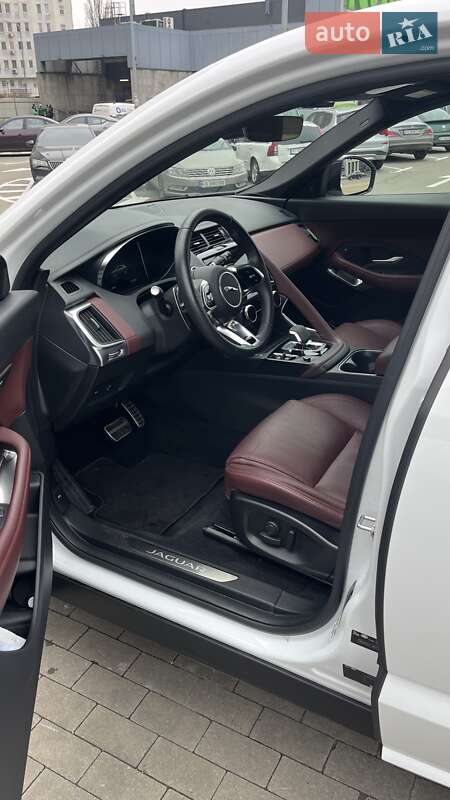 Внедорожник / Кроссовер Jaguar E-Pace 2023 в Киеве