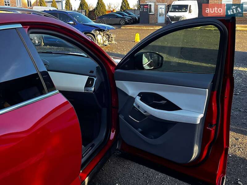 Внедорожник / Кроссовер Jaguar E-Pace 2018 в Луцке фото 30 Внедорожник / Кроссовер Jaguar E-Pace 2018 в Луцке