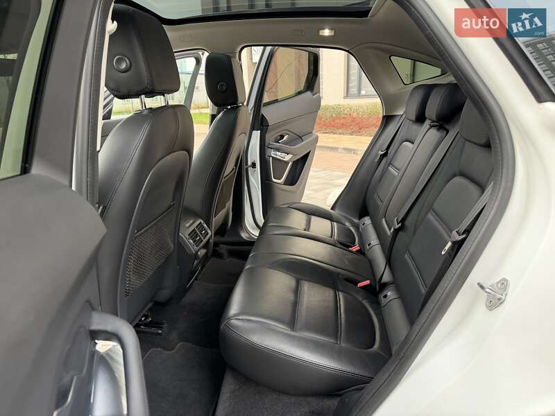 Внедорожник / Кроссовер Jaguar E-Pace 2020 в Киеве