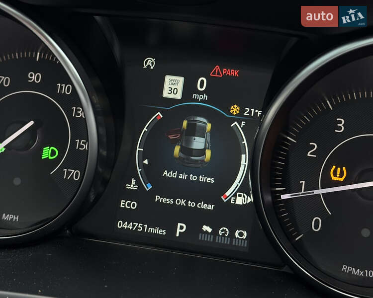 Внедорожник / Кроссовер Jaguar E-Pace 2020 в Киеве