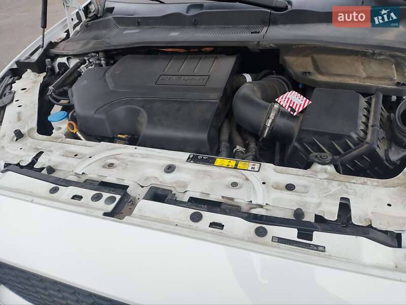 Внедорожник / Кроссовер Jaguar E-Pace 2019 в Львове фото 28 Внедорожник / Кроссовер Jaguar E-Pace 2019 в Львове