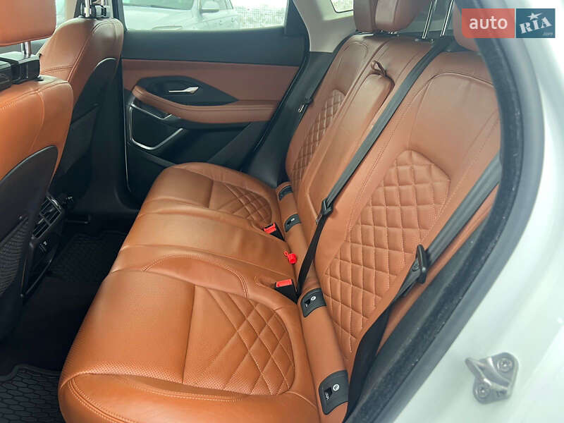 Позашляховик / Кросовер Jaguar E-Pace 2019 в Тернополі