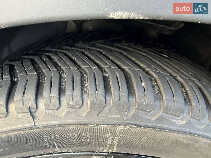 Внедорожник / Кроссовер Jaguar E-Pace 2021 в Коломые